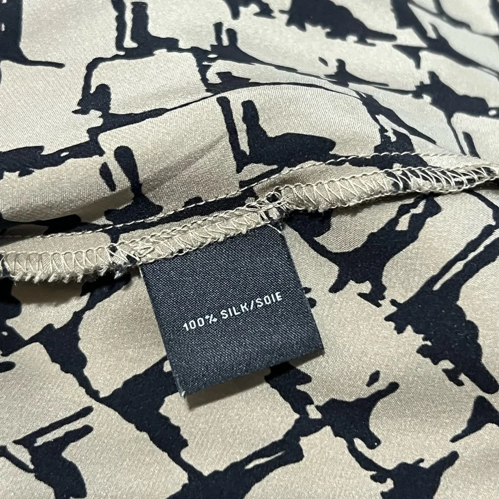 Lafayette 148 New York 100% Silk Blouse Women's Size 6 Petite - Picture 6 of 6